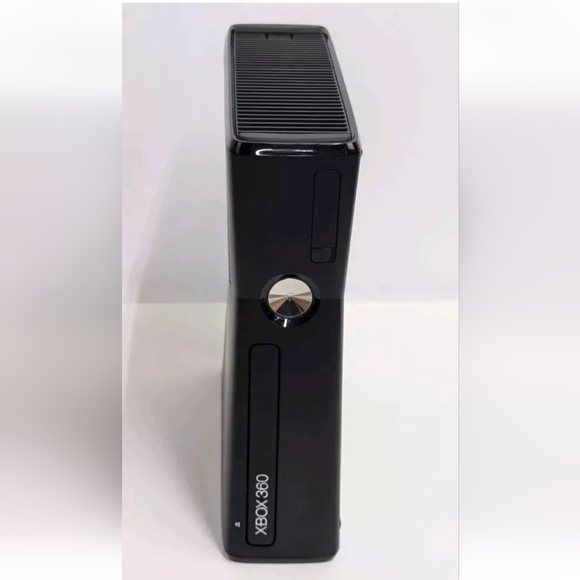 Xbox 360 Console Lot With 3 Games, Tested And Working, Model 1439 - Picture 3 of 9